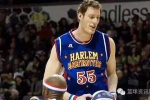  弗里茨发球时速破纪录震撼全场观众