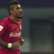  德比大战火花四溅，红黄牌频现火药味