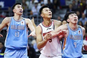  外援双响炮定乾坤，升班马客场奏凯