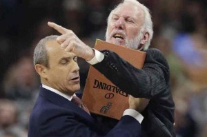  裁判新规实施改变比赛节奏感