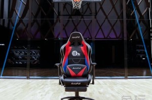  电竞联名款发布，时尚与竞技碰撞擦出火花