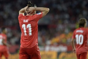  乌拉圭锋霸苏亚雷斯独中三元助球队大胜对手