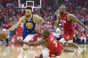  勇士库里三分如雨浇灭火箭反击