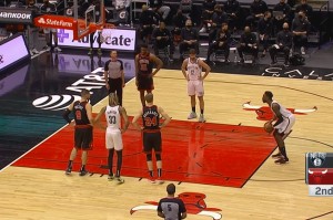  杜兰特关键球命中篮网险胜公牛