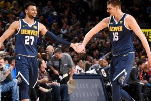  布克末节独得15分，太阳逆转战胜爵士队