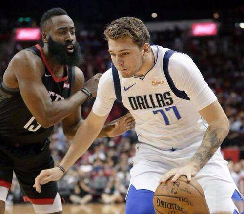  东契奇超神发挥独行侠轻取开拓者