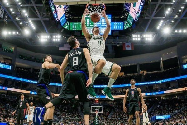  升班马展锋芒，主场力克传统豪强